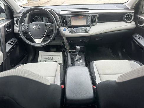 Certified 2018 Toyota RAV4 XLE w/ Protection Package image 18