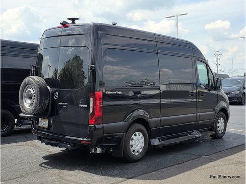 Used 2020 Mercedes-Benz Sprinter 2500 image 3