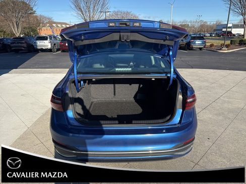 Used 2022 Volkswagen Jetta SEL image 4