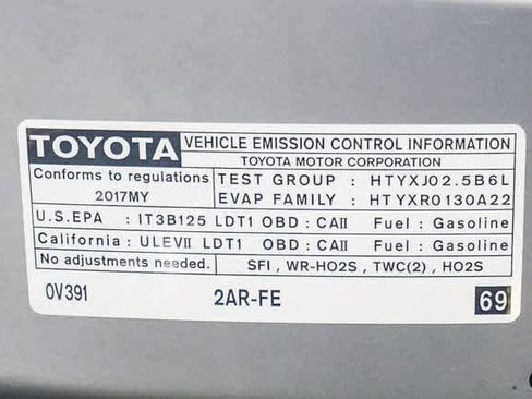 Certified 2017 Toyota RAV4 XLE image 30