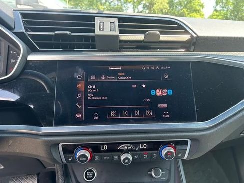 Used 2022 Audi Q3 2.0T Premium w/ Convenience Package image 14