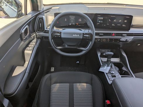 New 2026 Kia Sorento LX FWD image 19