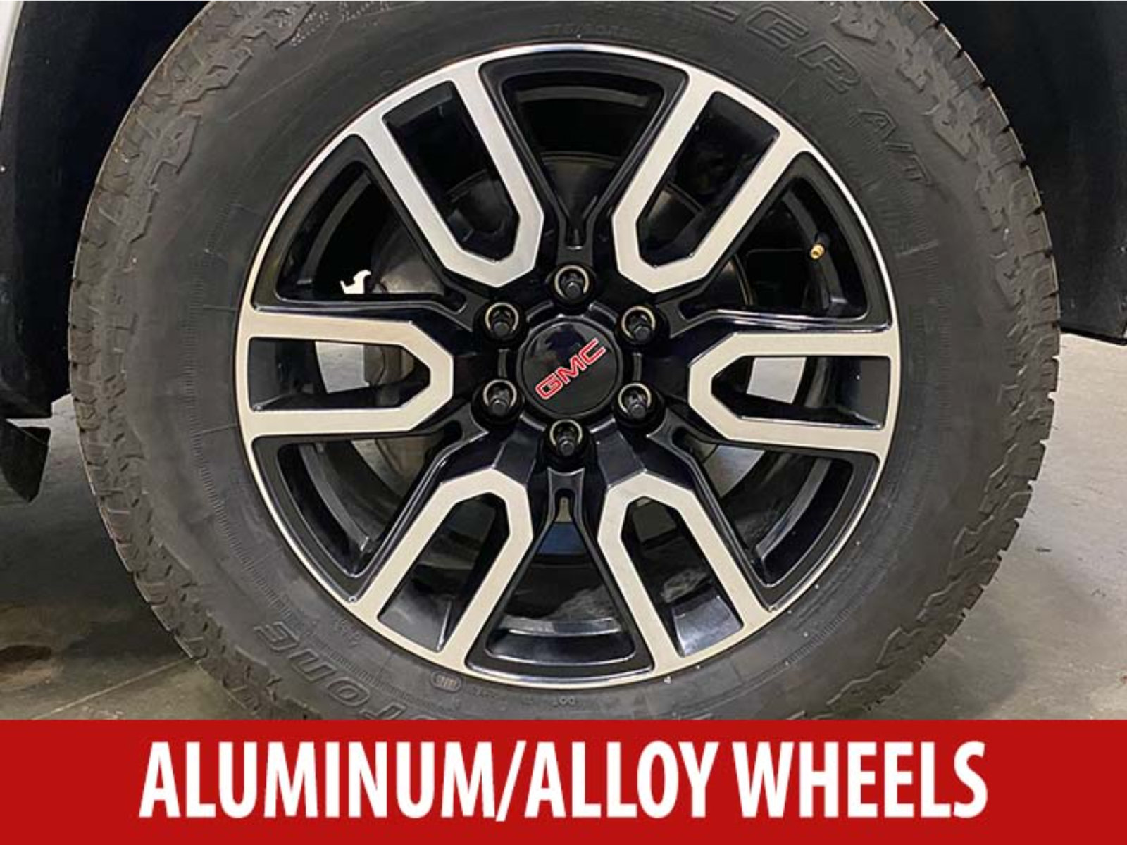Used 2022 GMC Yukon AT4 w/ AT4 Premium Plus Package AWD/4WD image 7
