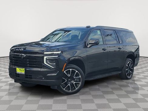 New 2026 Chevrolet Suburban RST w/ Comfort Package RWD image 2