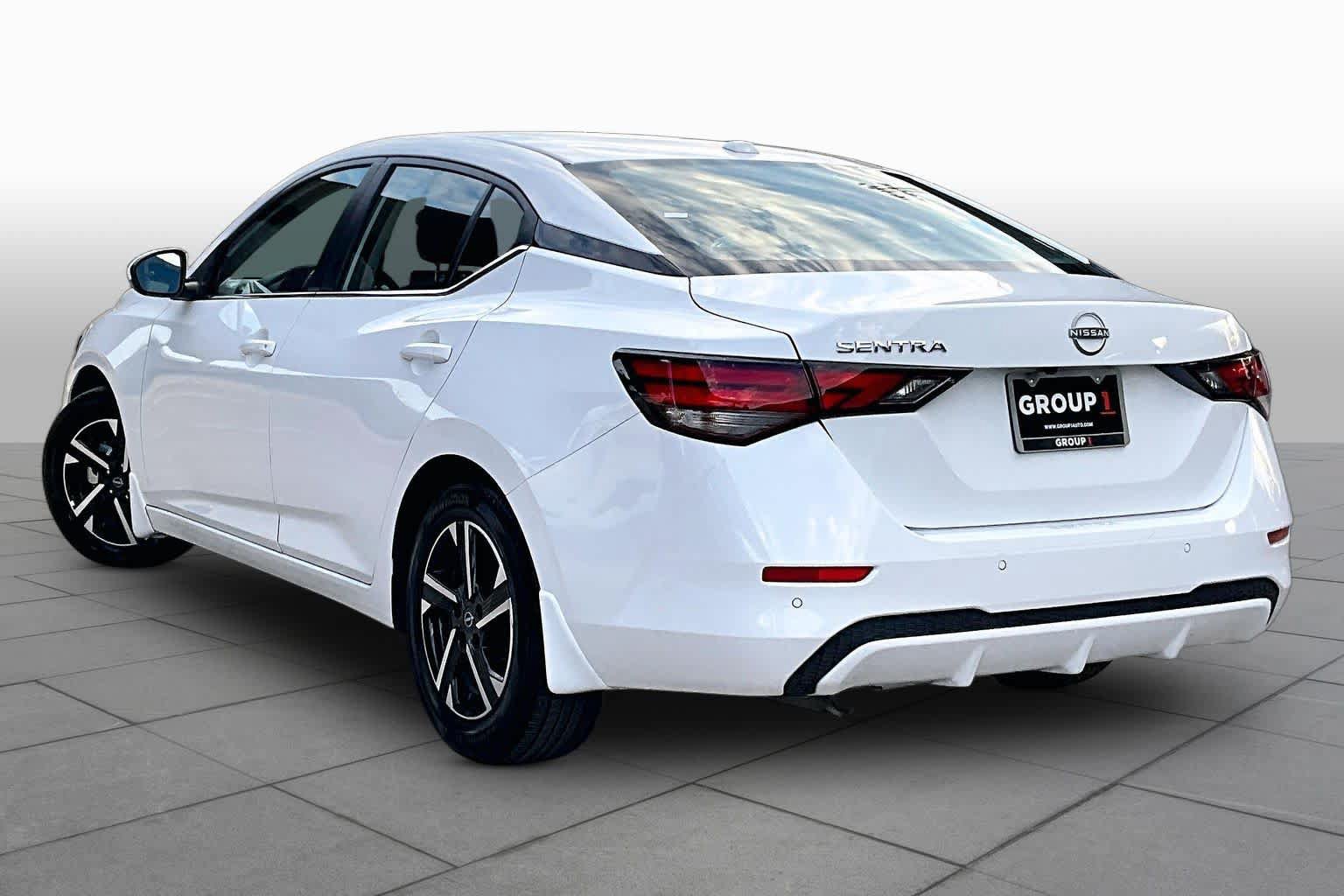 Used 2025 Nissan Sentra SV w/ All-Weather Package FWD image 11