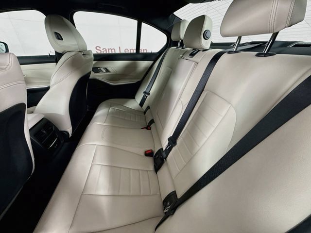 New 2026 BMW 330i xDrive Sedan w/ Premium Package AWD/4WD image 26