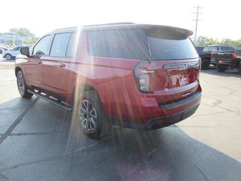 Certified 2023 Chevrolet Suburban Z71 AWD/4WD image 9