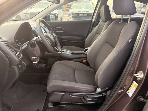 Used 2019 Honda HR-V EX image 10