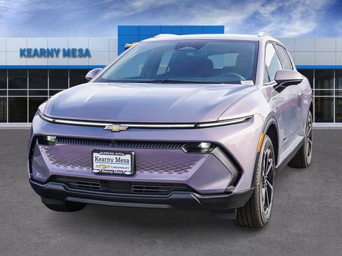 New 2026 Chevrolet Equinox EV LT image 3