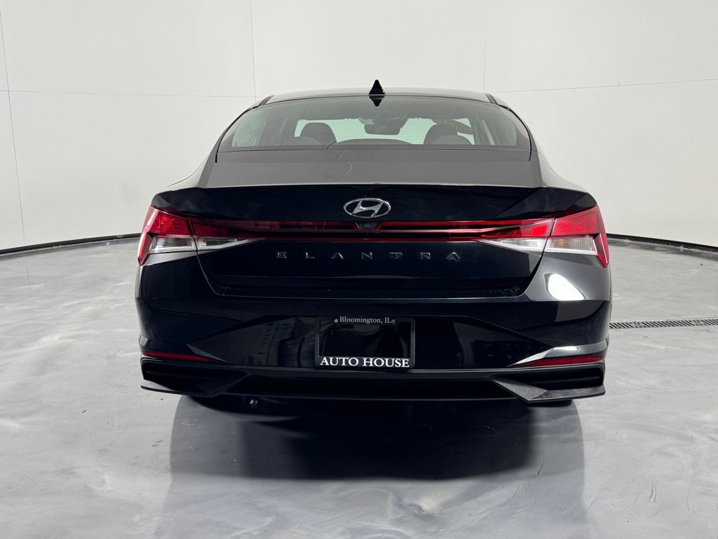 Used 2021 Hyundai Elantra SEL w/ Convenience Package FWD image 6