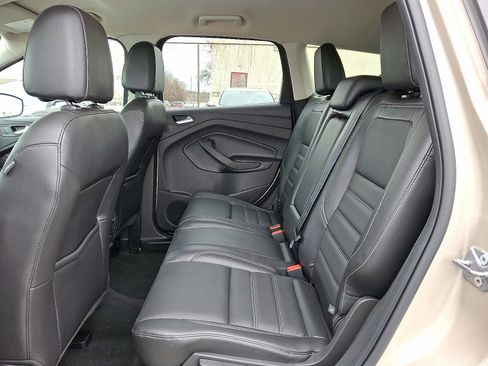 Used 2017 Ford Escape Titanium image 10