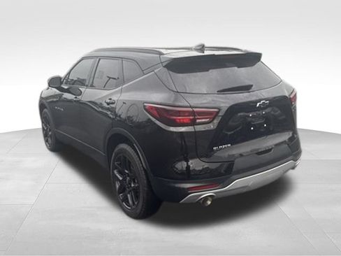 Certified 2024 Chevrolet Blazer LT w/ Convenience Package FWD image 4