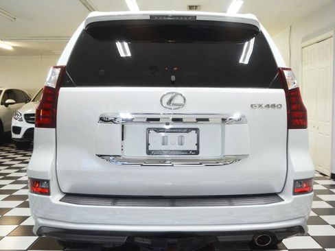 Used 2017 Lexus GX 460 Premium image 8