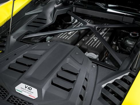 Used 2022 Lamborghini Huracan EVO AWD/4WD image 54