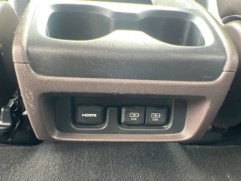 Used 2018 Honda Odyssey Elite image 25