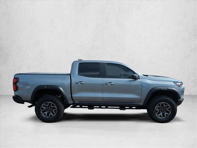 Used 2026 Chevrolet Colorado ZR2 w/ Technology Package AWD/4WD image 4