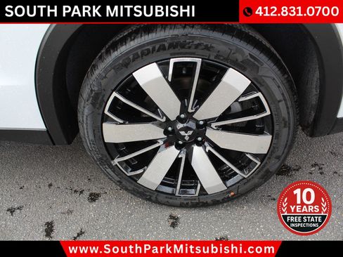 New 2026 Mitsubishi Outlander SE image 31