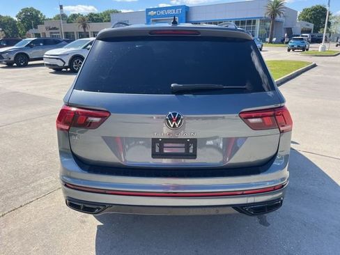 Used 2023 Volkswagen Tiguan SE R-Line image 5