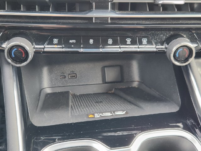 Used 2026 Chevrolet Traverse LT w/ Driver Confidence Package FWD image 19