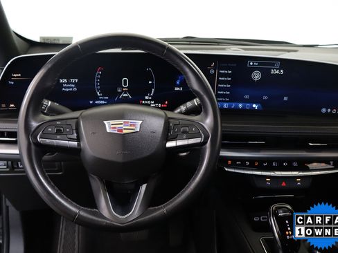 Used 2024 Cadillac XT4 Premium Luxury image 23