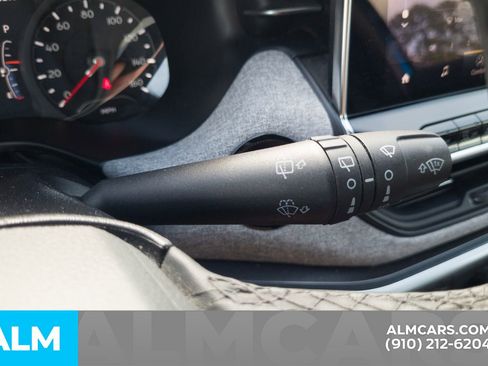 Used 2024 Jeep Compass Latitude image 15