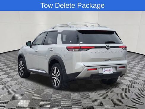 Used 2024 Nissan Pathfinder Platinum w/ Cargo Package FWD image 3