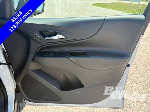 Used 2019 Chevrolet Equinox LT w/ Driver Convenience Package FWD image 28