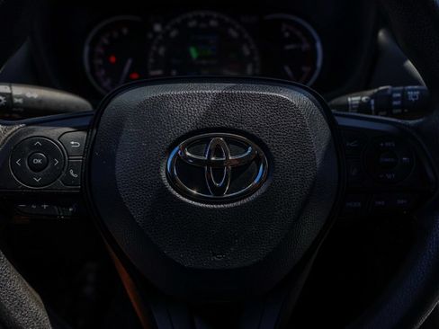 Used 2024 Toyota RAV4 XLE AWD/4WD image 25