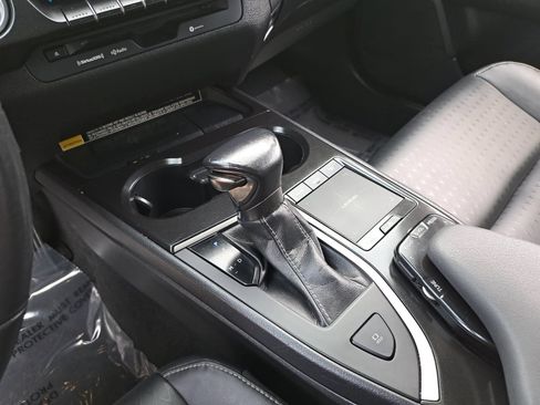 Used 2022 Lexus UX 200 w/ Accessory Package (Z2) FWD image 26