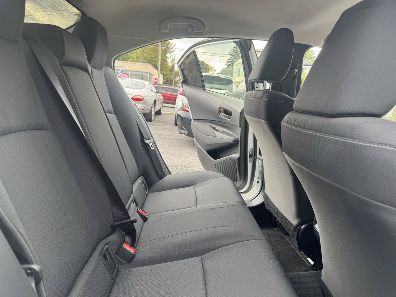 Used 2023 Toyota Corolla LE w/ LE Convenience Package FWD image 20