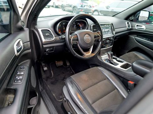 Used 2021 Jeep Grand Cherokee Laredo X AWD/4WD image 16
