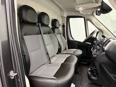Used 2021 RAM ProMaster 2500 w/ Convenience Group FWD image 22