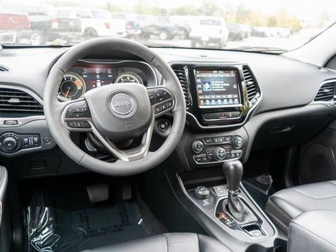 Used 2022 Jeep Cherokee Limited image 12