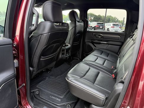 Used 2019 RAM 1500 Limited w/ Advanced Safety Group AWD/4WD image 13