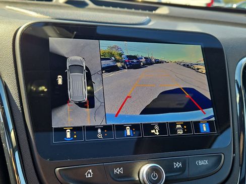 Used 2024 Chevrolet Equinox RS w/ RS Leather Package image 20