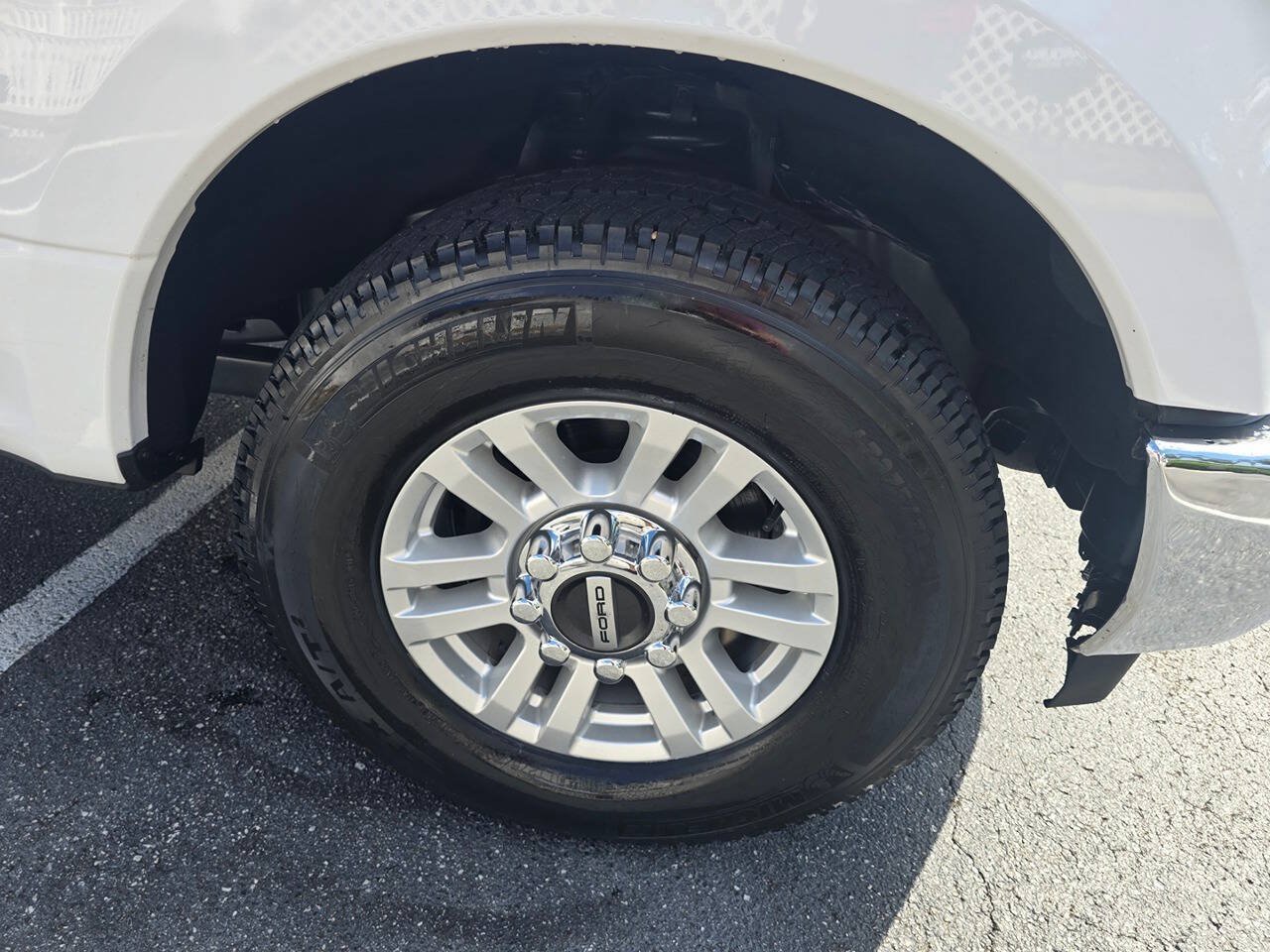 Used 2017 Ford F250 XLT w/ XLT Value Package RWD image 14
