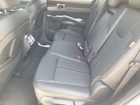 New 2026 Kia Sorento S w/ S Panoramic Sunroof Package FWD image 13