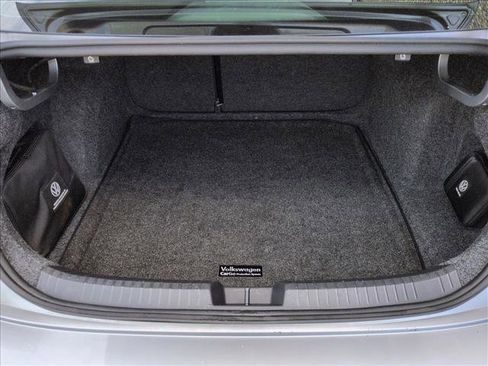 Used 2022 Volkswagen Jetta SE FWD image 10