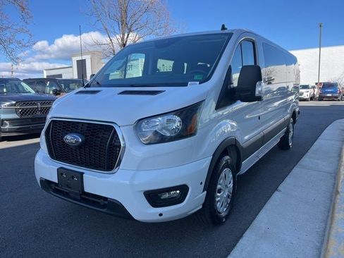 Used 2024 Ford Transit 350 XLT image 3