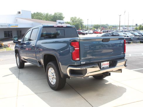 New 2026 Chevrolet Silverado 2500 LTZ w/ LTZ Convenience Package AWD/4WD image 5