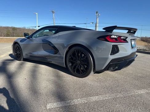 Used 2025 Chevrolet Corvette Stingray Premium Conv w/ Z51 Performance Package image 10