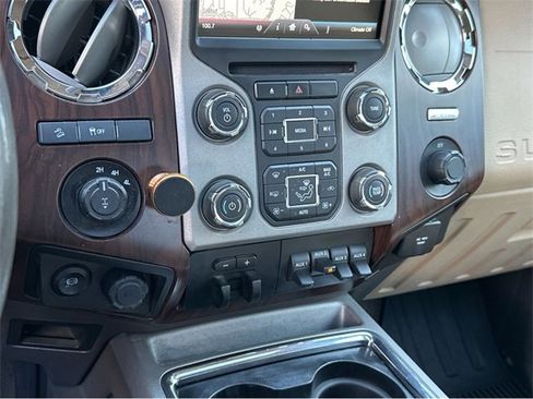 Used 2016 Ford F350 Lariat w/ Lariat Ultimate Package image 28