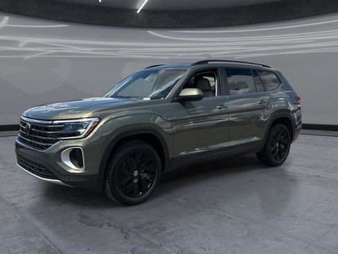 New 2026 Volkswagen Atlas SE FWD image 3