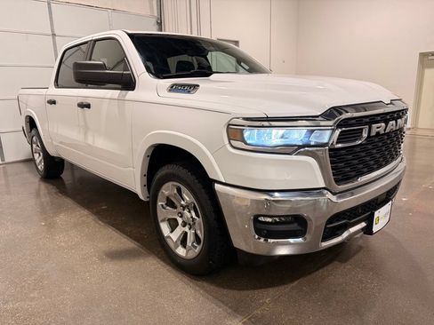 Used 2025 RAM 1500 Lone Star AWD/4WD image 3