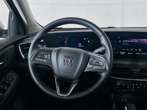 Used 2025 Buick Encore GX Preferred FWD image 18
