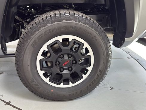 New 2025 Toyota Tacoma TRD Off-Road image 23