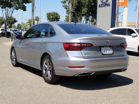 Used 2021 Volkswagen Jetta R-Line w/ R-Line Cold Weather Package FWD image 8