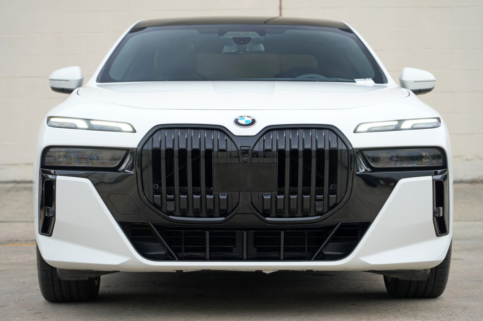 Used 2023 BMW 740i RWD image 7