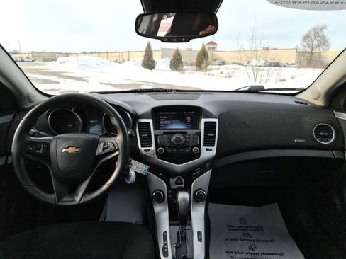 Used 2016 Chevrolet Cruze LT w/ Technology Package image 31