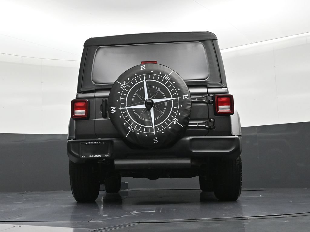 Used 2025 Jeep Wrangler Sport AWD/4WD image 23